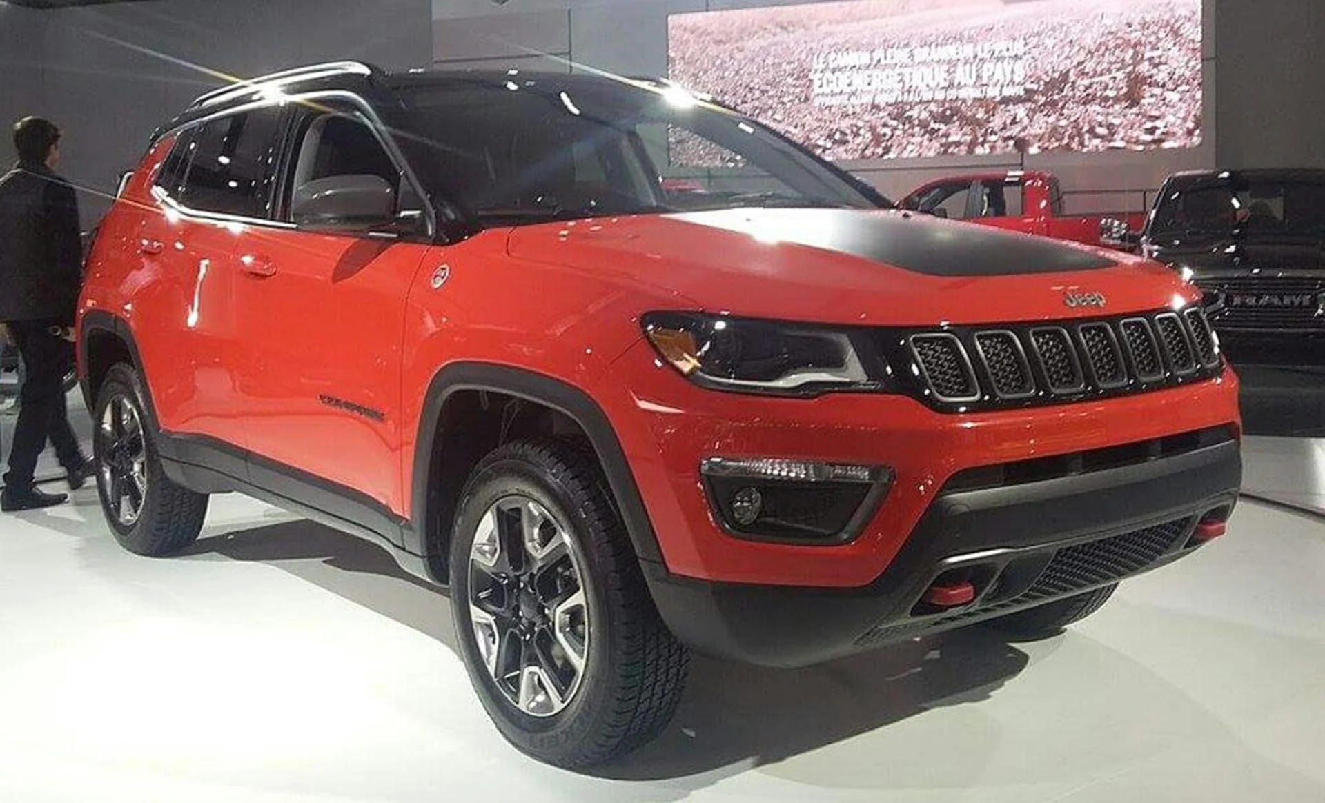 Jeep Compass Trailhawk 2.0 Diesel 4x4 - Foto 1